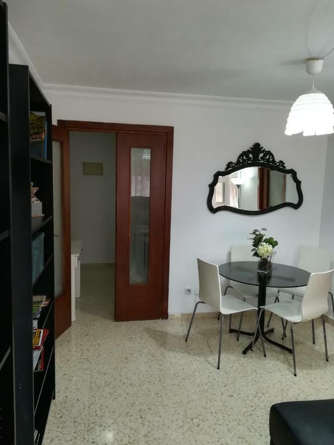 Luminoso Y Amplio Apartamento เซบีญา ภายนอก รูปภาพ